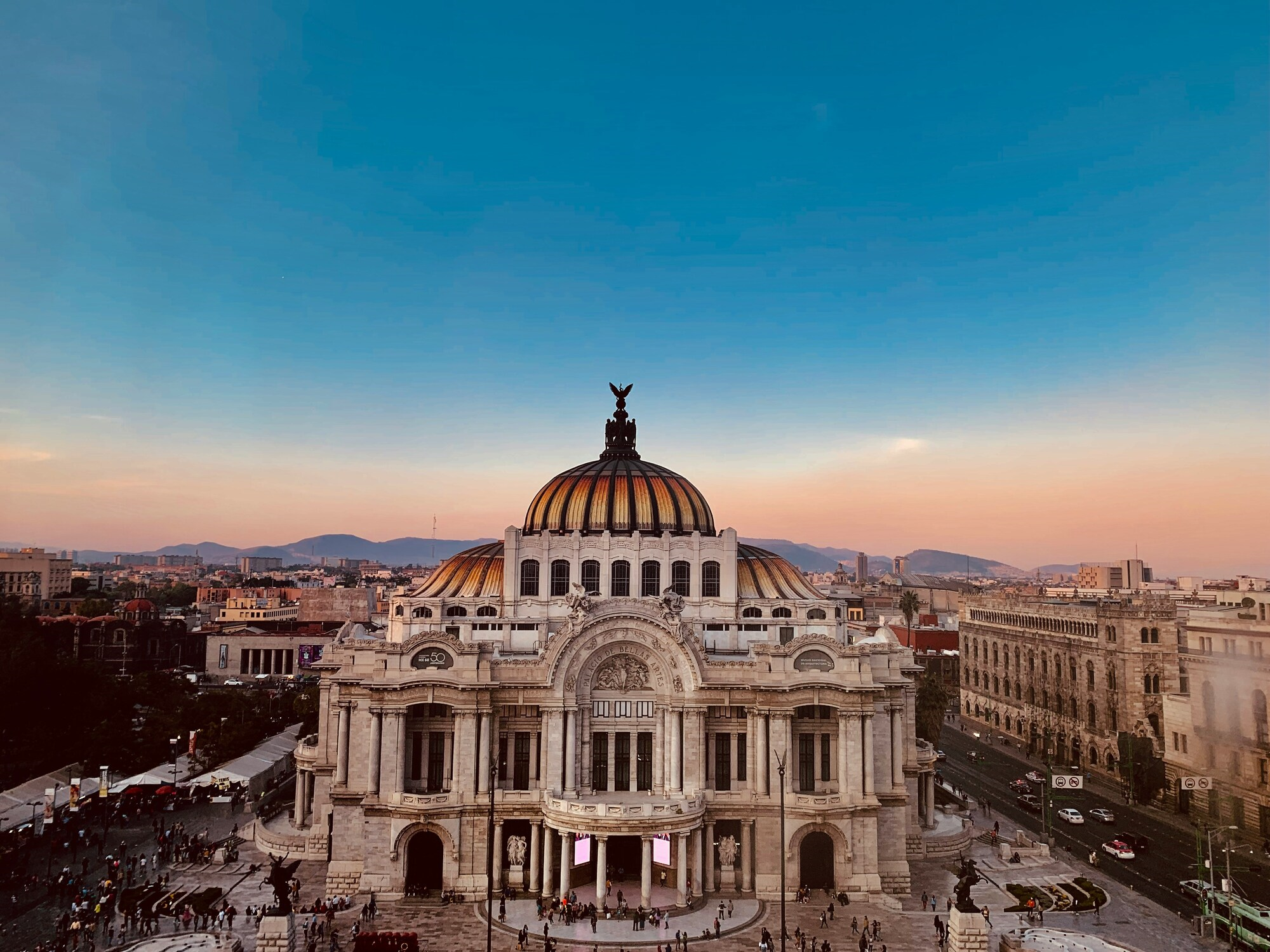 Bild: Gebäude Palacio de Bellas Artes in Mexico Bild: Gebäude Palacio de Bellas Artes in Mexico