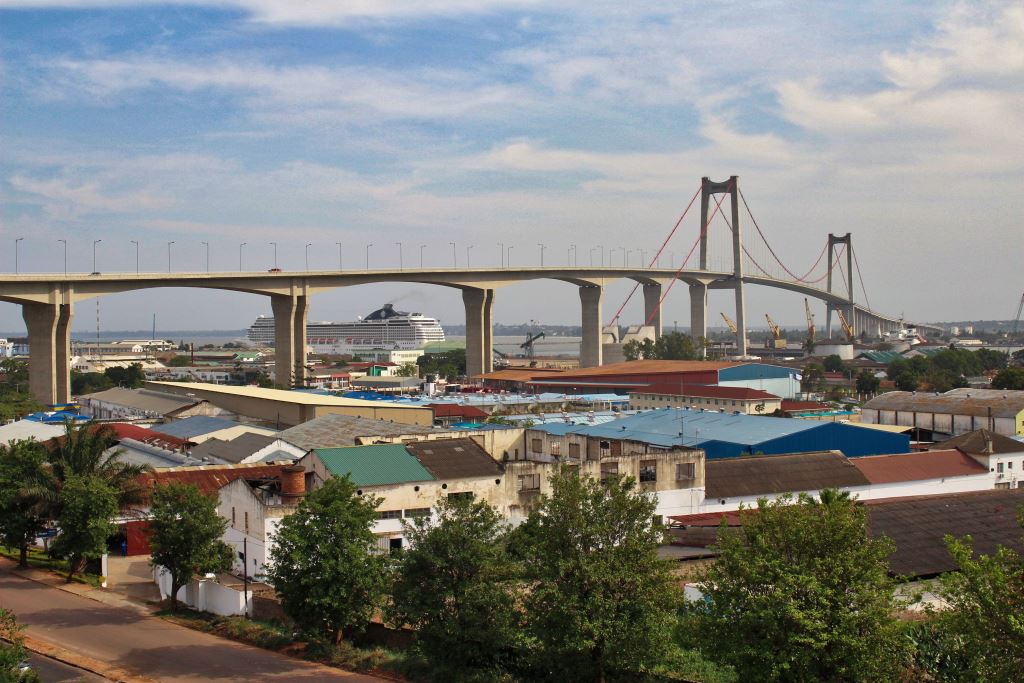 Bild: Mosambik, Maputo Brücke Bild: Mosambik, Maputo Brücke