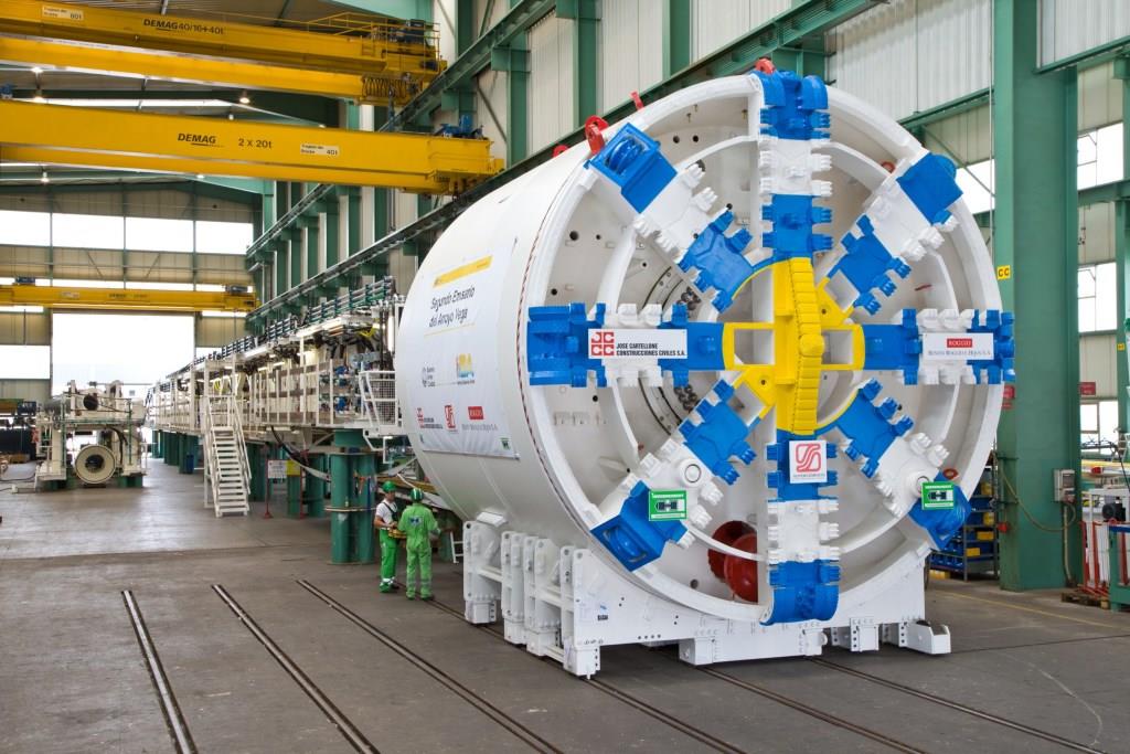 Bild: Tunnelvortriebsmaschine in einer Halle