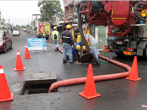 Bild: Sanierung Abwassernetz in Ecuador